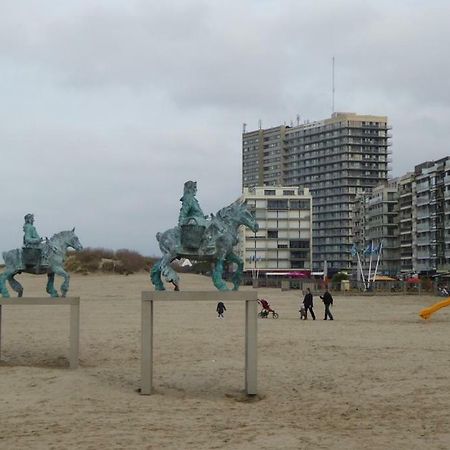 Appartamento Shamrock Oostduinkerke Esterno foto